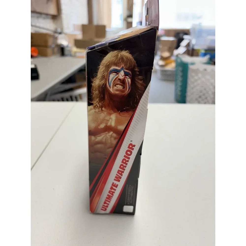 ULTIMATE WARRIOR WWE Mattel Elite Collection Royal Rumble 2026 New Bx Dmg